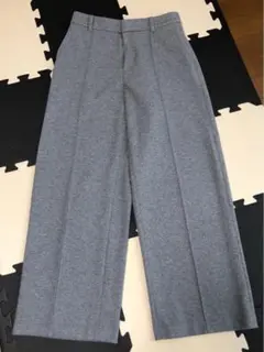 灰色寬管褲 中央打褶