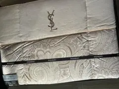 イヴ・サンローラン 羽毛合い掛け布団のサムネイル