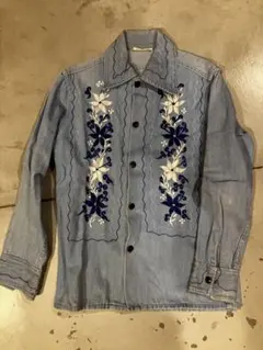 刺繍デザイン デニムシャツ M〜Lサイズ