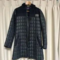Patagonia ブラック ダウンジャケット XSのサムネイル