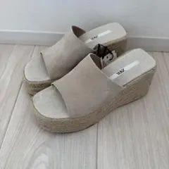 ZARA ザラ　ベージュ 厚底サンダル