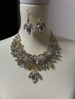 Item thumbnail for item 2ca3cc46-42d8-421e-957d-068151c6b4d1