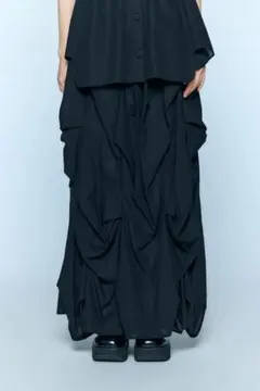 最終お値下げ　ENFOLD TACK DRAPE SKIRT BLACKのサムネイル