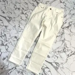 Item thumbnail for item f0ce857b-0d26-4b4c-99ea-e8e730a47fe2