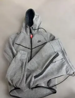 そ*ら様 Nike テックフリースセットアップ