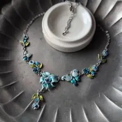 【Vintage】ビンテージ（フラワー＆バタフライモチーフ ネックレス 青＆緑系