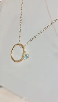 クラウンネックレス