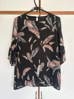 羽根柄 五分袖ブラウス ポリエステル100%