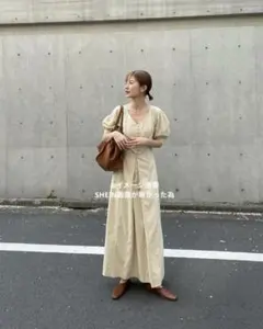 未使用　SHEIN シーンDAZY ワンピース VネックLベージュ 半袖 着痩せ