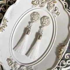 No.6309 水引 ピアス タッセル 白 和 耳飾り 着物 全長約9cm