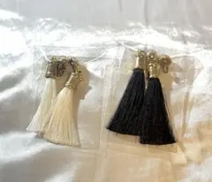 タッセルピアス2個セット（ブラック・アイボリー）