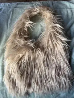 ベージュ ファートートバッグ