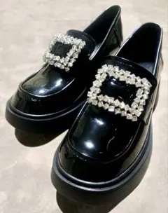 新品未使用　ビジュー　エナメル ハイソール　ローファー　ブラック