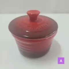 ル・クルーゼ Le Creuset ラムカン S フタ付き チェリーレッド
