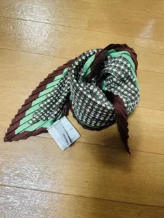 YOICHEU スカーフ 緑と茶色のストライプ