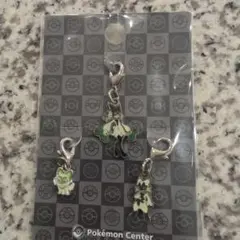 ポケモンセンター 　ニャオハ　メタルチャーム3個セット　全国ずかん