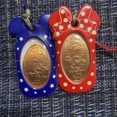 ディズニー　ミッキー　ミニー　メダル　ケース