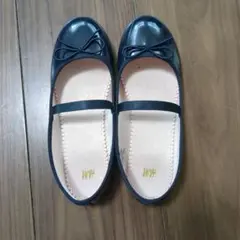 H&M ネイビー リボン付きバレエシューズ