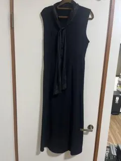 GRLノースリーブリボン付きロングワンピース