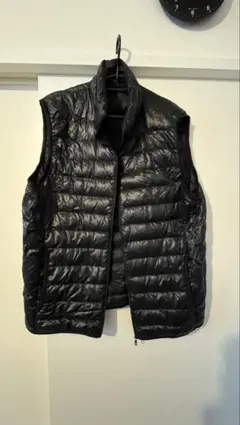 ユニクロ ウルトラライトダウンベスト L ブラック