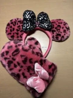 最安値‼️即日匿名発送‼️ ヒョウ柄ミニーちゃんカチューシャ ディズニー 手袋