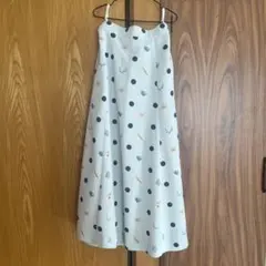 フレアスカート 水玉模様 貝殻刺繍