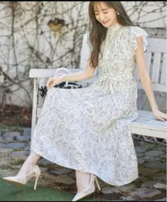 tocco closet ウエストリボン付ラインフラワープリーツロングワンピース
