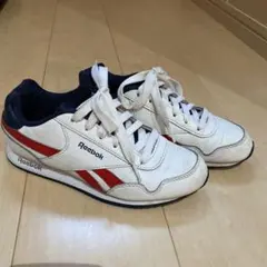 Reebok ホワイト/レッド スニーカー　キッズ　レディース