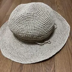 ハンドメイド　麦わら帽子 手編み　ストローハット ベージュ エコアンダリアのサムネイル