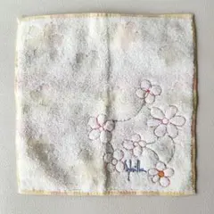 【未使用】花柄刺繍タオルハンカチ　黄色　チェック柄のサムネイル
