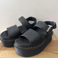 Dr. Martens 厚底サンダル ブラックのサムネイル