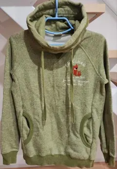 Em Polham 2000年代 フーディ