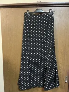 黒と白の水玉模様 フレアスカート ロングスカート