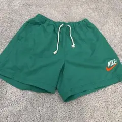 NIKE グリーンチェックショートパンツ S