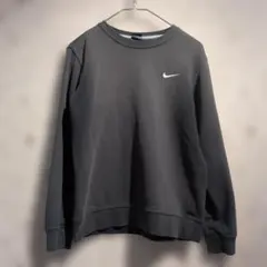 NIKE クルーネック スウェット 刺繍ロゴ　ナイキ　ブラック　フェードのサムネイル