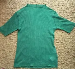 グリーン Tシャツ