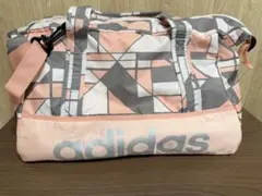 adidas ジムバッグ　ボストンバッグ　軽量