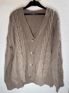 ベージュ ケーブル編み カーディガン 長袖