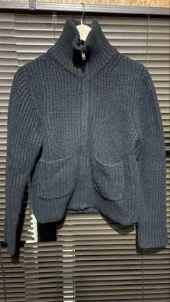 UNIQLO フルジップニットジャケット　短丈