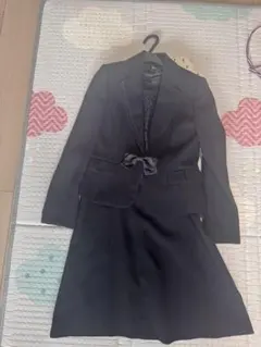 リボン付き黒ドレススーツ卒業卒園式