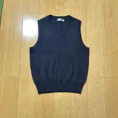 紺色　ベスト　130㎝