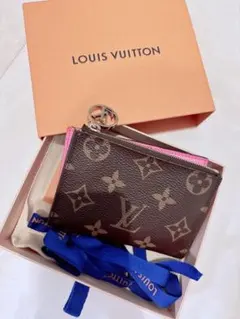 専用ページLOUIS VUITTON ルイヴィトン ポルトフォイユ・リサ