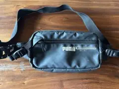 PUMA ブラック ショルダーバッグ