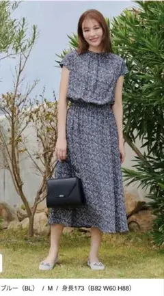 Tiaclasse 花柄ワンピース　フレンチスリーブ　M