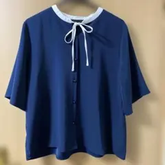 GLACIER リボンタイ付き 半袖ブラウス ネイビー