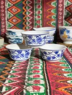 青い花模様 陶器製茶碗 3個セット
