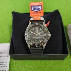 SEIKO 5 Sports 自動巻き腕時計