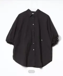 MANOFバルーンスリーブ 黒シャツ 7分袖