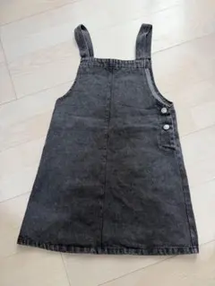 140 ジャンバースカート　つなぎ　ワンピース　デニム　黒　サロペット