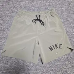 ナイキ ドライフィット アンリミテッド スウッシュ ショートパンツ